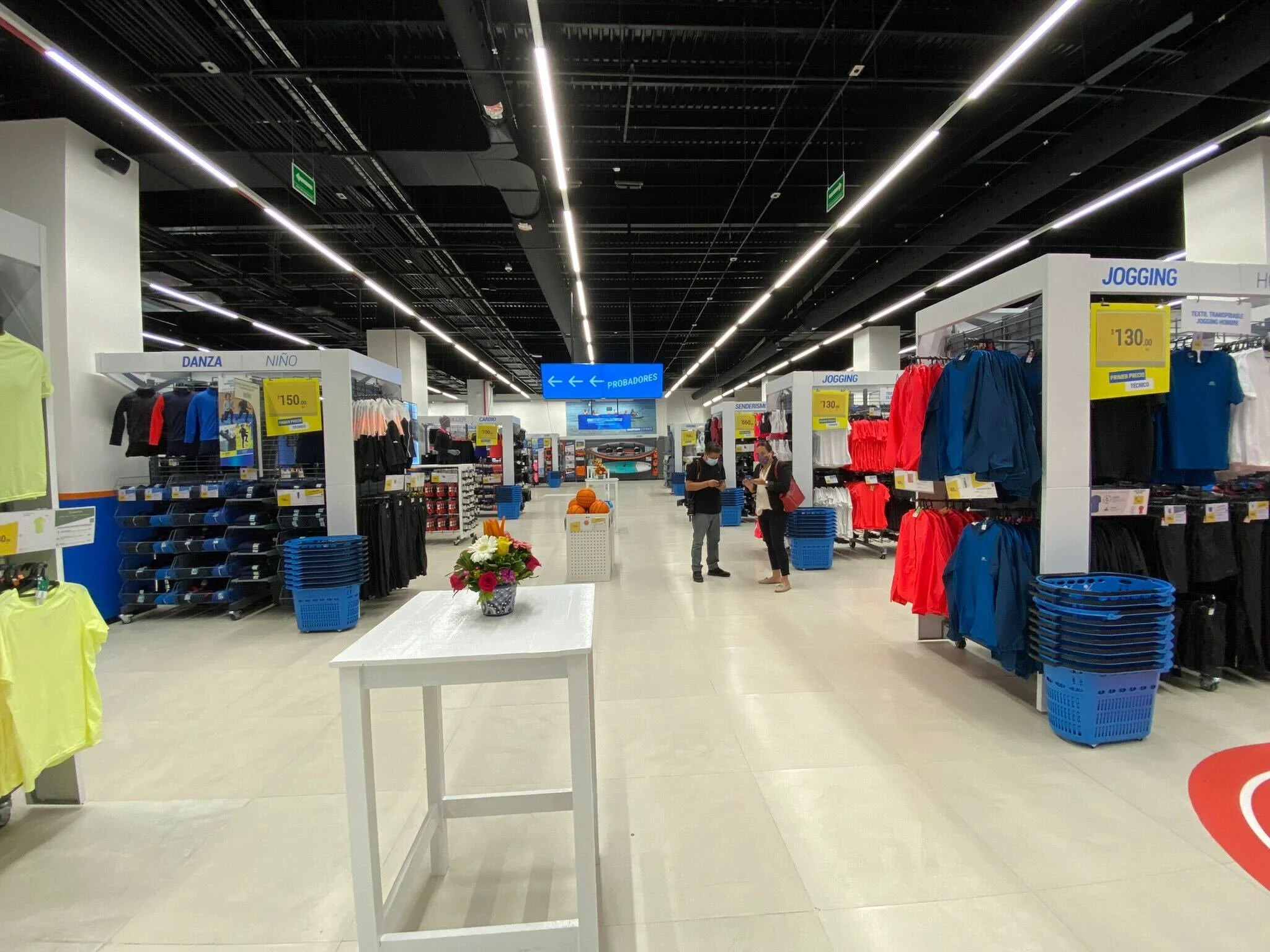 Decathlon abre tienda al sur de la Ciudad de Mexico. La Pareja Viajera